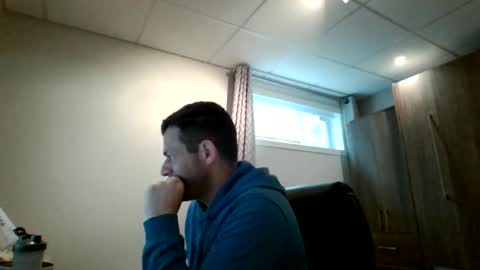 Snapshot of hurley7890 chatting on June 5, 2:12 pm hurley7890 online show from June 5, 2:12 pm
