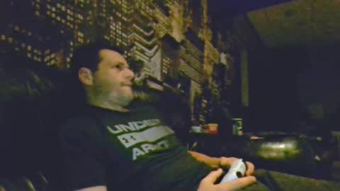 Snapshot of hurley7890 chatting on June 16, 1:52 am hurley7890 online show from June 16, 1:52 am