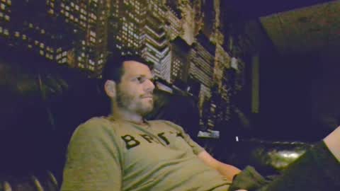 Snapshot of hurley7890 chatting on July 23, 2:20 am hurley7890 online show from July 23, 2:20 am