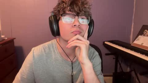 hushimhung online show from March 18, 11:08 pm