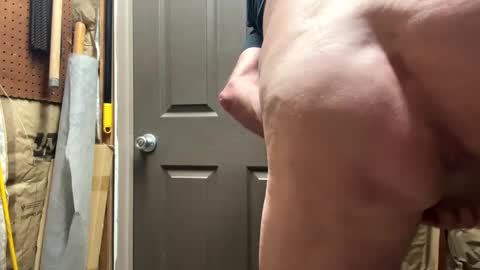 Snapshot of huskey300 chatting on September 9, 1:21 pm huskey300 online show from September 9, 1:21 pm