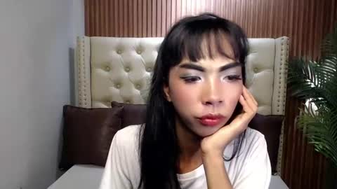 Snapshot of huxley_elenoise chatting on July 5, 10:28 pm huxley_elenoise online show from July 5, 10:28 pm