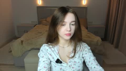 Lily online show from July 12, 7:10 am