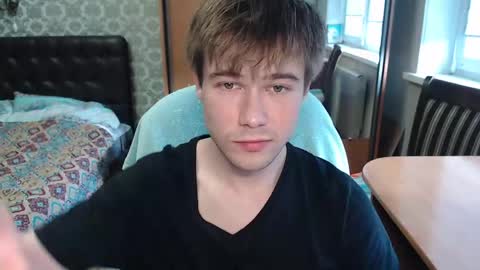 Tom online show from May 8, 11:37 am