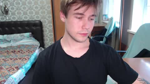 Tom online show from May 22, 9:59 am