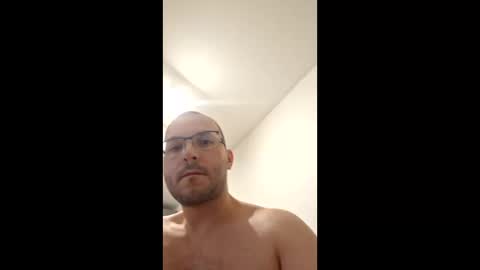 WatchMeCum online show from March 5, 7:10 pm