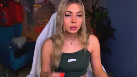 hyileyclark online show from February 24, 9:18 am