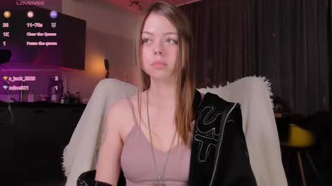 Snapshot of hype_meal_home chatting on March 10, 4:35 pm Miley. PVT open i have extra prices on nude show online show from March 10, 4:35 pm