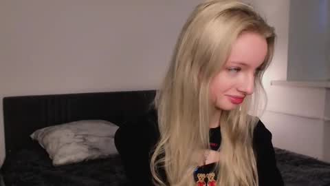 Kate online show from October 2, 2:13 pm