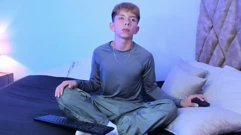 Snapshot of hyunjin_sun chatting on December 21, 3:41 pm Son Hyunjin online show from December 21, 3:41 pm