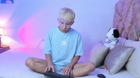 Snapshot of hyunjin_sun chatting on January 14, 3:28 pm Son Hyunjin online show from January 14, 3:28 pm