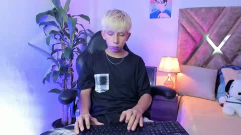 Snapshot of hyunjin_sun chatting on February 17, 8:48 pm Son Hyunjin online show from February 17, 8:48 pm