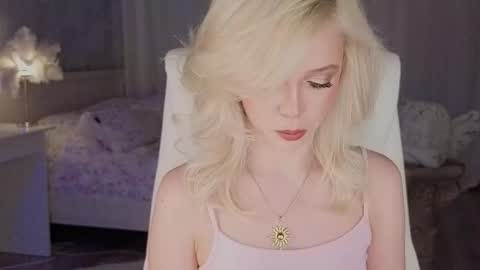 Joselle online show from March 18, 12:36 am