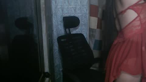 Snapshot of i_am_asian90 chatting on December 12, 11:07 am Kim online show from December 12, 11:07 am