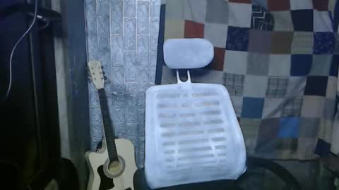 Snapshot of i_am_asian90 chatting on December 19, 7:51 pm Kim online show from December 19, 7:51 pm