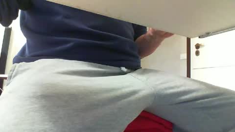 i_am_curious_ online show from February 7, 10:30 am