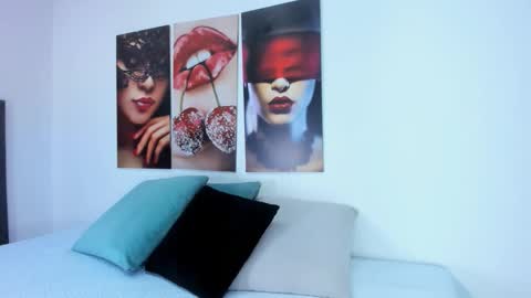 The Dolls online show from December 15, 8:24 pm