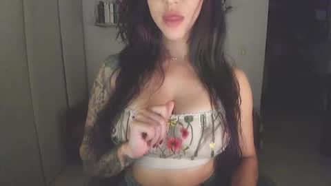 Lana Banana online show from November 3, 3:52 am