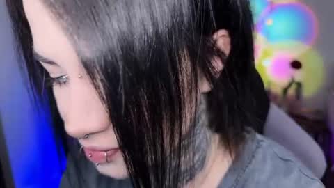 Snapshot of i_died_again chatting on June 27, 9:14 am Asya online show from June 27, 9:14 am