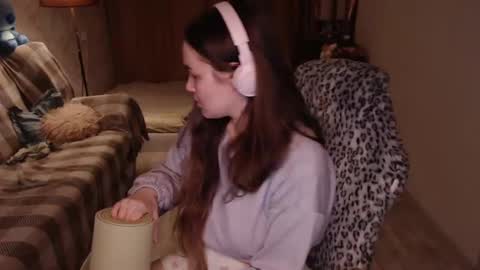 elisabeth online show from December 12, 2:44 pm