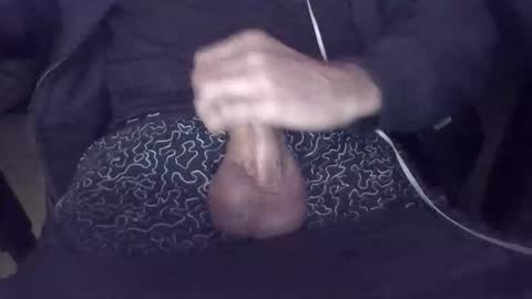 Snapshot of i_love_sluts247 chatting on December 1, 2:49 am i_love_sluts247 online show from December 1, 2:49 am