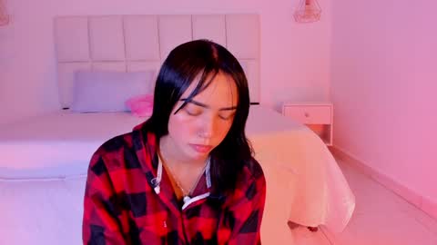 Snapshot of iam_cami chatting on January 28, 12:15 am online show from January 28, 12:15 am