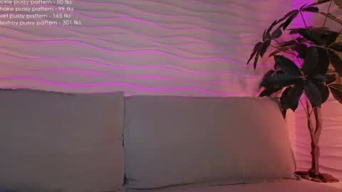 Snapshot of iam_casey chatting on June 13, 7:28 am Casey online show from June 13, 7:28 am