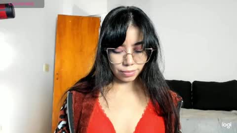 Elizabeth online show from April 7, 12:33 am