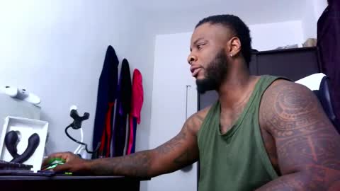 Mr H Independent model online show from November 4, 1:27 am