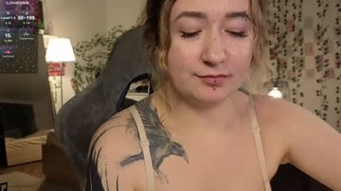 Meg  online show from January 23, 9:18 am