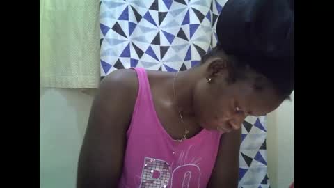 Snapshot of iam_nisa chatting on June 8, 11:10 am iam_nisa online show from June 8, 11:10 am