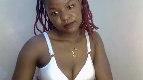 Snapshot of iam_nisa chatting on June 23, 9:18 am iam_nisa online show from June 23, 9:18 am