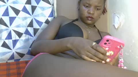 Snapshot of iam_nisa chatting on June 29, 10:10 am iam_nisa online show from June 29, 10:10 am