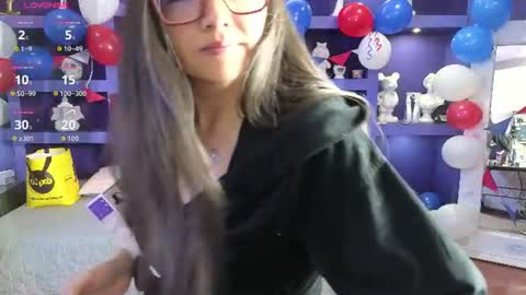 Snapshot of iam_sammy_01 chatting on July 5, 12:12 pm Sammy online show from July 5, 12:12 pm