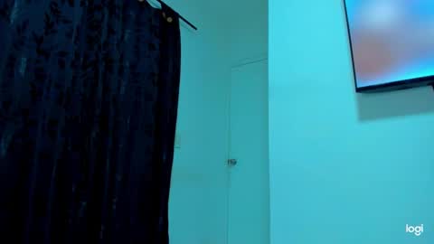 Snapshot of iam_your_fantasy chatting on September 26, 12:47 am iam_your_fantasy online show from September 26, 12:47 am