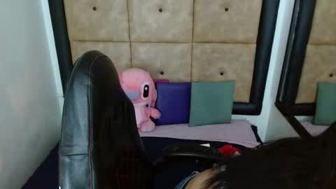  Caroll online show from November 14, 4:33 am