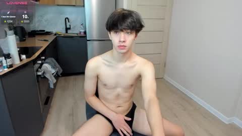 Snapshot of iamcassidy chatting on October 1, 2:34 pm Cassie STREAMS HERE EVERYDAY online show from October 1, 2:34 pm