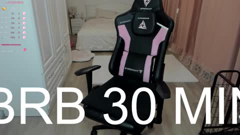 Cassie  STREAMS HERE EVERYDAY online show from November 27, 7:05 pm