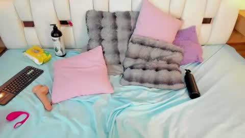 Snapshot of iamcharlotte19 chatting on July 9, 8:57 pm Charlotte online show from July 9, 8:57 pm