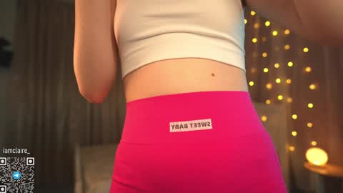 Snapshot of iamclaire_ chatting on December 9, 4:47 pm Claire online show from December 9, 4:47 pm