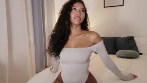 Snapshot of iamcrystal2 chatting on September 18, 10:56 pm Crystal online show from September 18, 10:56 pm