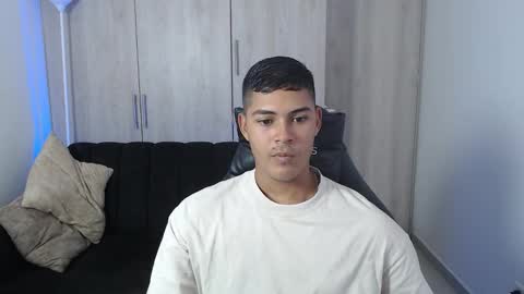 Dylan  independent model  online show from October 23, 7:01 pm