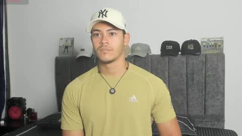 Dylan  independent model  online show from May 2, 2:00 pm