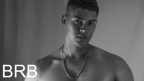Snapshot of iamdylan777 chatting on June 3, 6:38 am Dylan independent model online show from June 3, 6:38 am