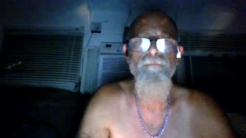 Snapshot of iamgoat_69 chatting on June 27, 7:13 am Goat Lulu Elektra online show from June 27, 7:13 am