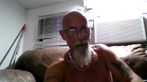 Snapshot of iamgoat_69 chatting on July 15, 7:13 am Goat Lulu Elektra online show from July 15, 7:13 am