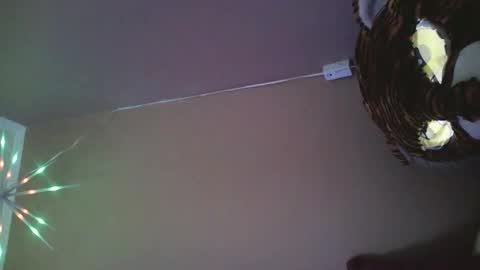 iamhereandnow online show from November 20, 6:51 pm