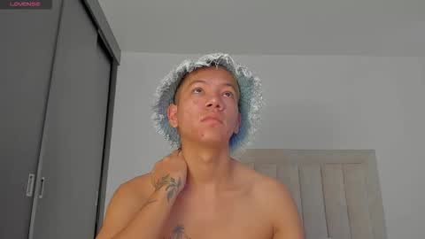 Juliiiiian online show from October 25, 11:40 am