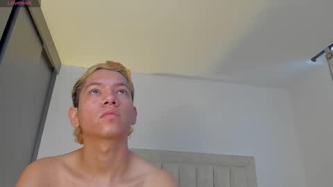 Juliiiiian online show from November 27, 11:56 am