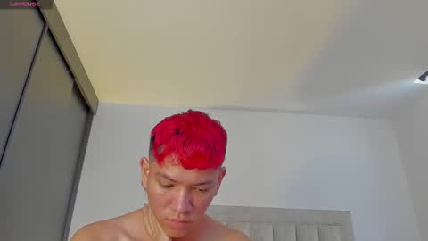 Juliiiiian online show from November 29, 12:08 pm